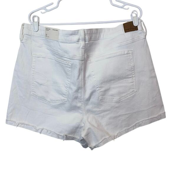 NWT American Eagle Next Level Stretch High V-Rise Shortie Size 20 White Summer - Picture 2 of 13